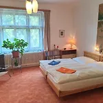 21 2* Prague