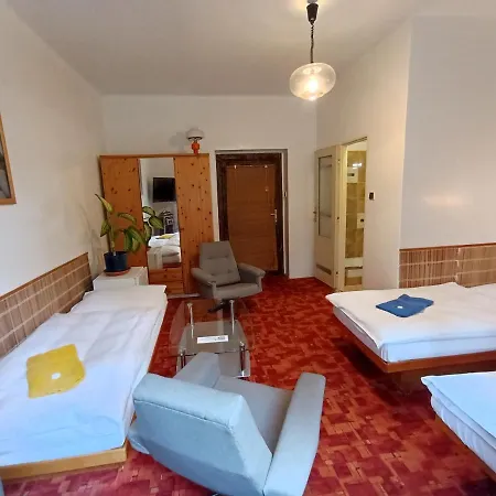 Πανσιόν 21 Πράγα