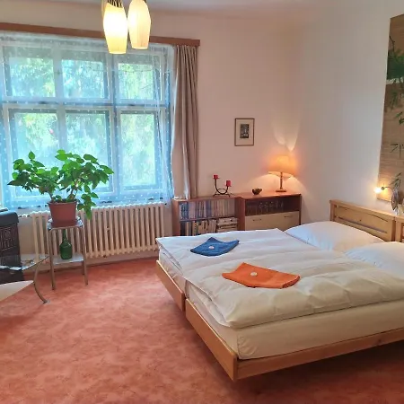 21 2* Prague