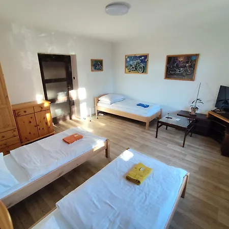 21 2* Prague