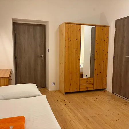 21 2* Prague